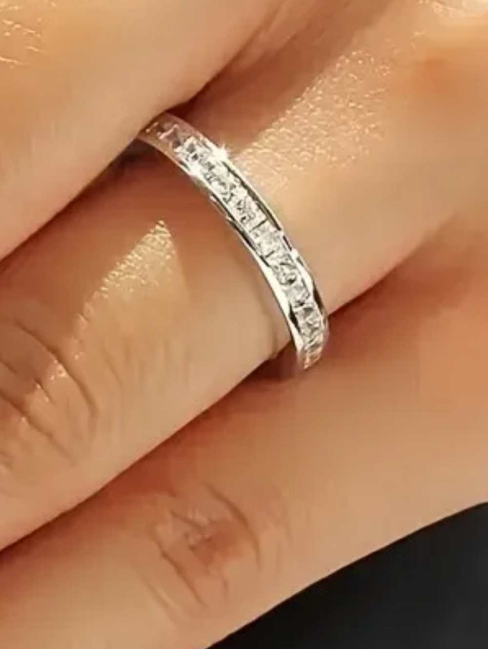 Moissanite Ring 7, new - Picture 2 of 3